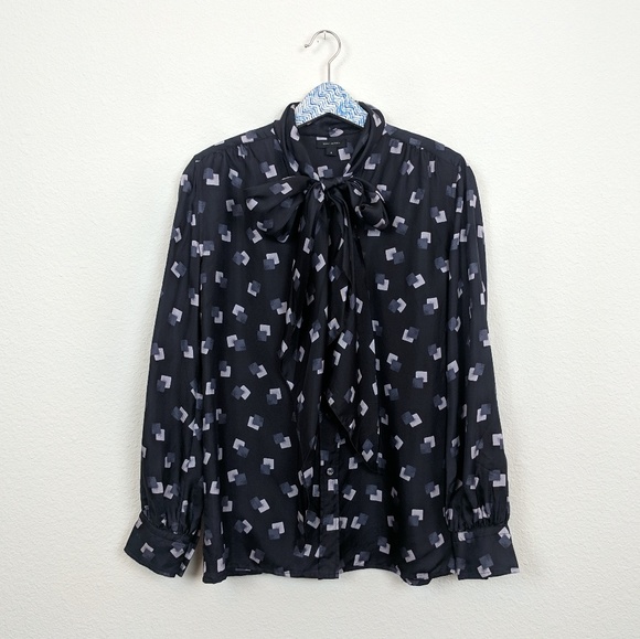 Marc Jacobs Tops - Marc Jacobs Silk Bow Square Pattern Button Down